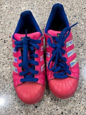 Adidas superstar sneakers hot pink women’s 8 shell toes z22